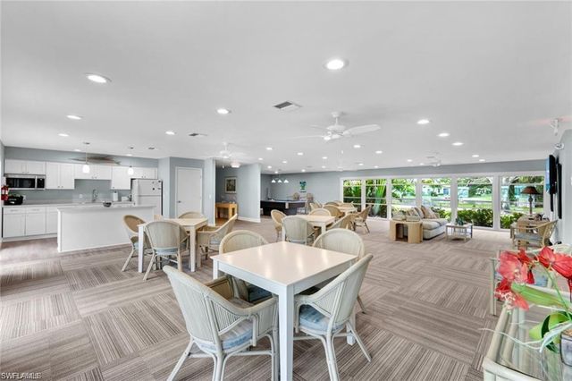 4295 Island CIR 2, Fort Myers, FL 33919