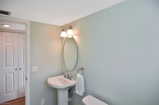 4295 Island CIR 2, Fort Myers, FL 33919