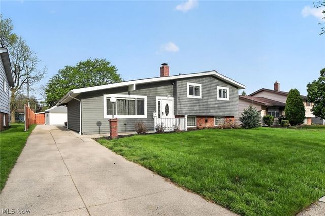 1178 Golden Gate Boulevard, Mayfield Heights, OH 44124