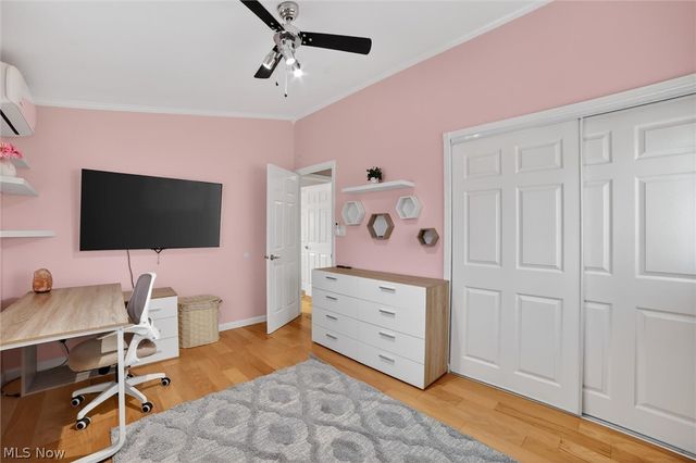 1178 Golden Gate Boulevard, Mayfield Heights, OH 44124