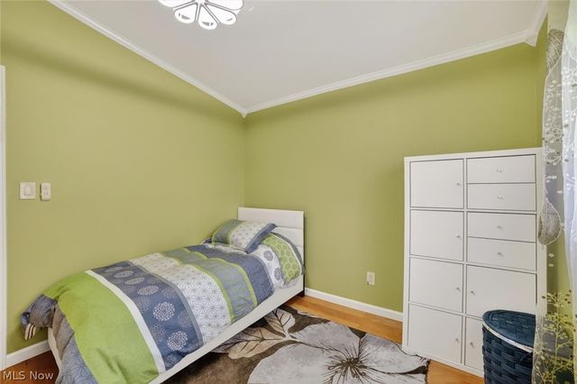 1178 Golden Gate Boulevard, Mayfield Heights, OH 44124