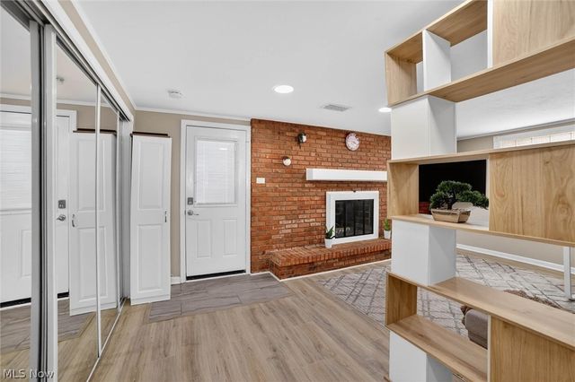 1178 Golden Gate Boulevard, Mayfield Heights, OH 44124