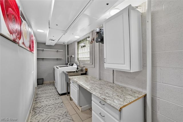 1178 Golden Gate Boulevard, Mayfield Heights, OH 44124