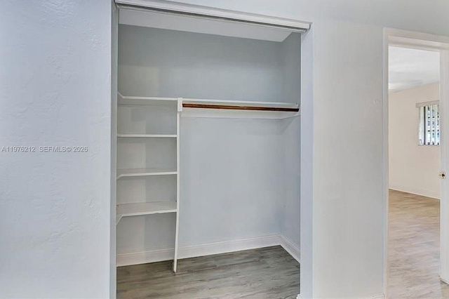 6200 SW 18th St, North Lauderdale, FL 33068