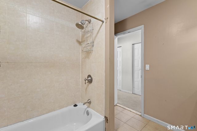 5 Deer Run 5, Bethel, CT 06801