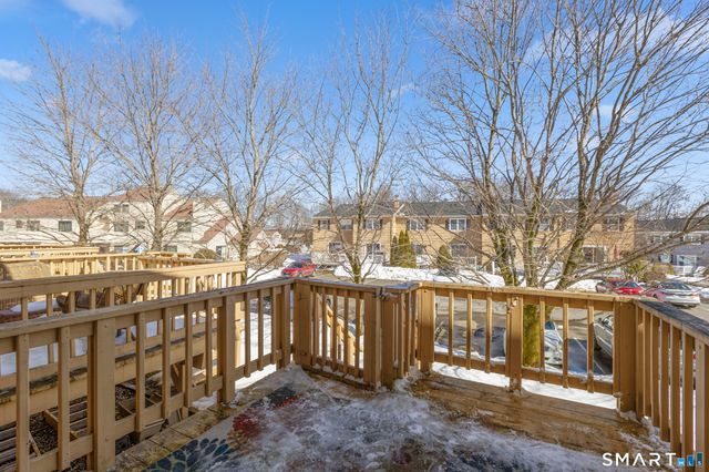 5 Deer Run 5, Bethel, CT 06801