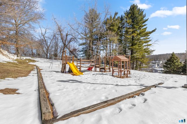 5 Deer Run 5, Bethel, CT 06801