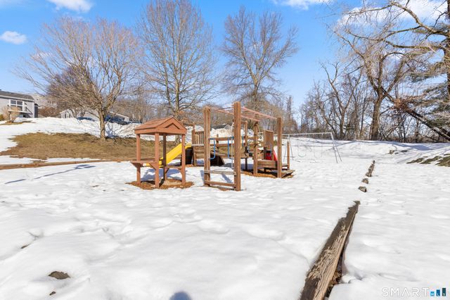 5 Deer Run 5, Bethel, CT 06801