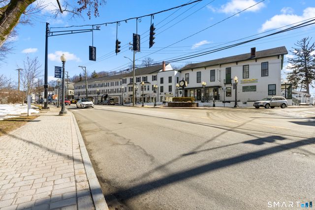 5 Deer Run 5, Bethel, CT 06801