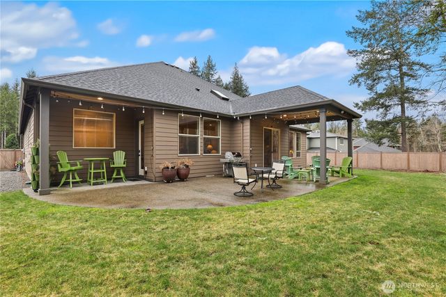 31209 218th Place SE, Black Diamond, WA 98010