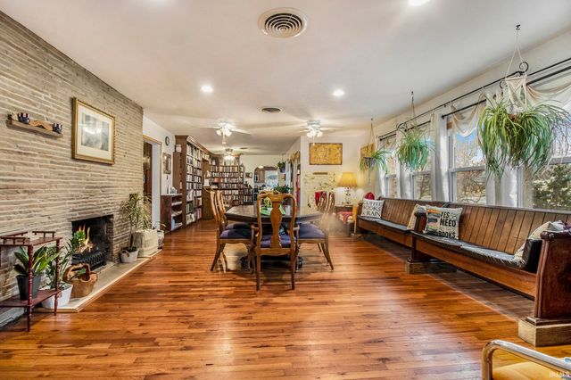 905 White Oak Drive, South Bend, IN 46617