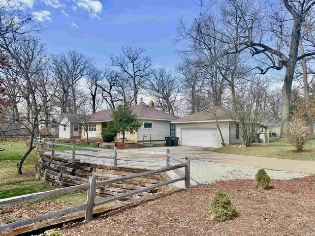 905 White Oak Drive, South Bend, IN 46617