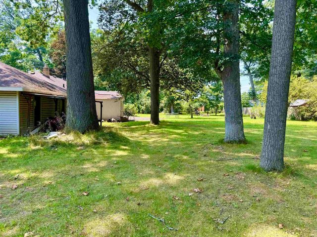 905 White Oak Drive, South Bend, IN 46617