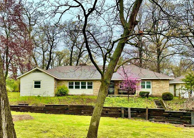 905 White Oak Drive, South Bend, IN 46617
