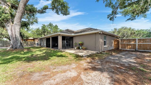 2418 ARMSTRONG ROAD, Lakeland, FL 33811