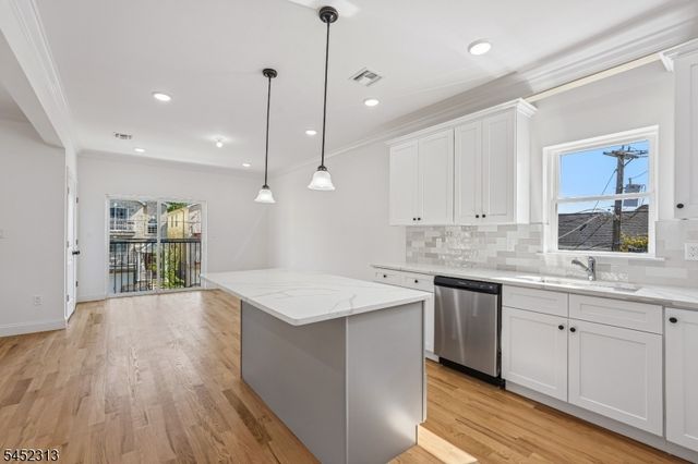 29 S 2Nd St, Elizabeth City, NJ 07206