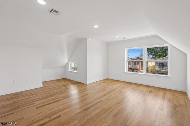 29 S 2Nd St, Elizabeth City, NJ 07206