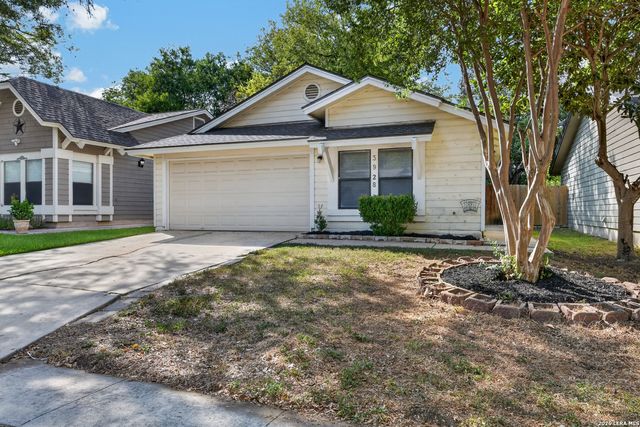 3928 CHIMNEY SPRINGS DR, San Antonio, TX 78247