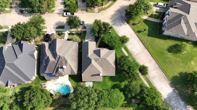 18618 N Colony Shore Drive, Cypress, TX 77433