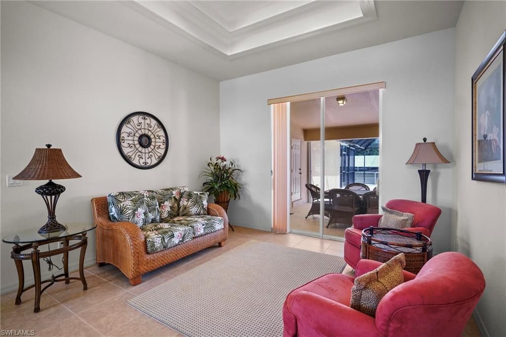Image 13 of property listing at 3841 SW 17th PL, Cape Coral, FL 33914