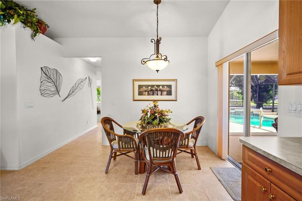 Image 16 of property listing at 3841 SW 17th PL, Cape Coral, FL 33914