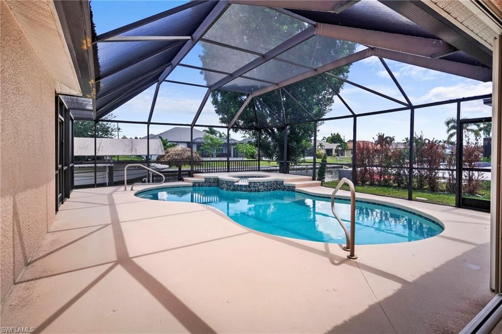 Image 29 of property listing at 3841 SW 17th PL, Cape Coral, FL 33914