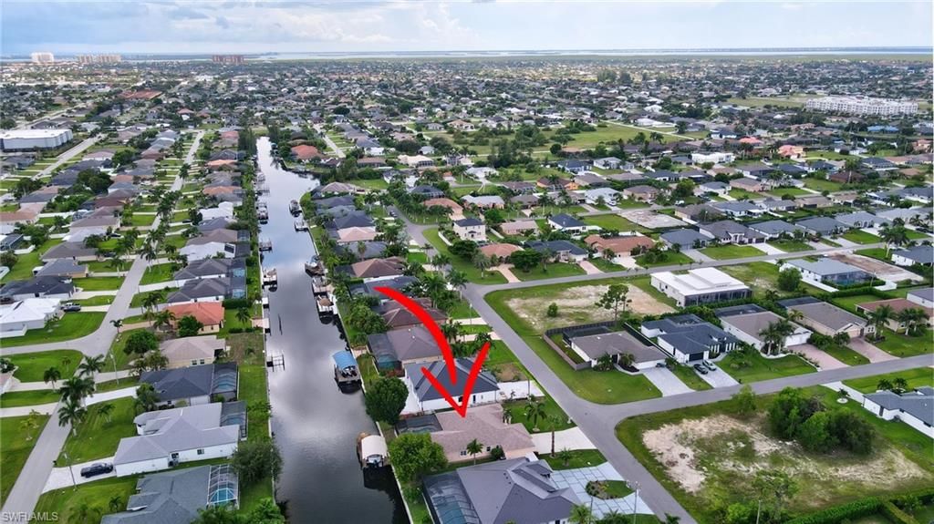 Image 35 of property listing at 3841 SW 17th PL, Cape Coral, FL 33914