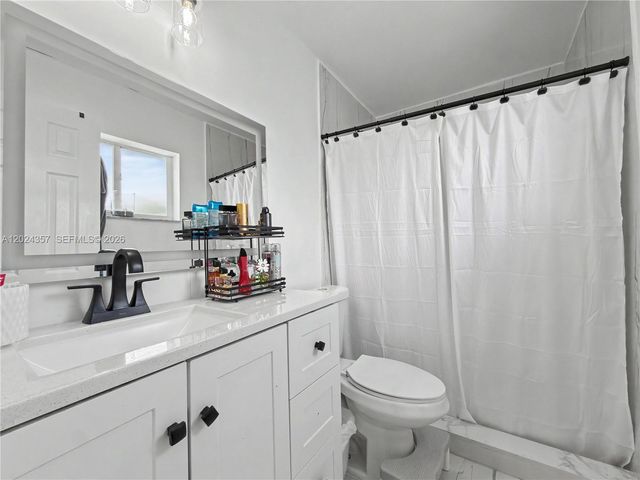 16912 SW 107th Pl, Miami, FL 33157