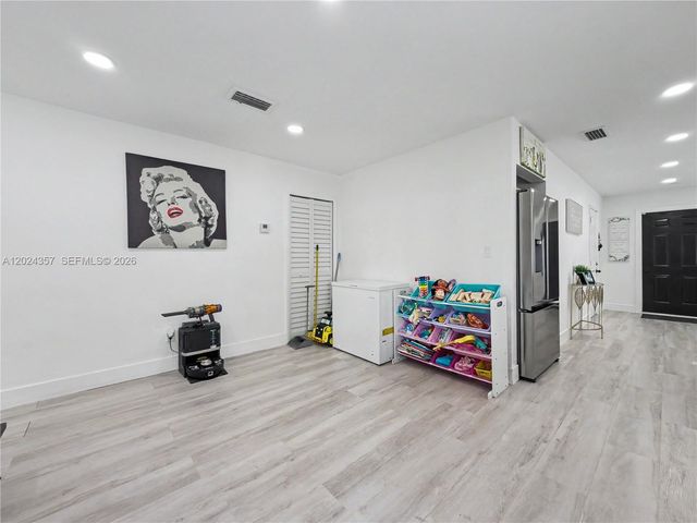 16912 SW 107th Pl, Miami, FL 33157