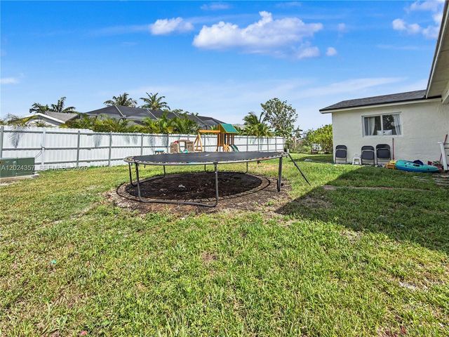 16912 SW 107th Pl, Miami, FL 33157