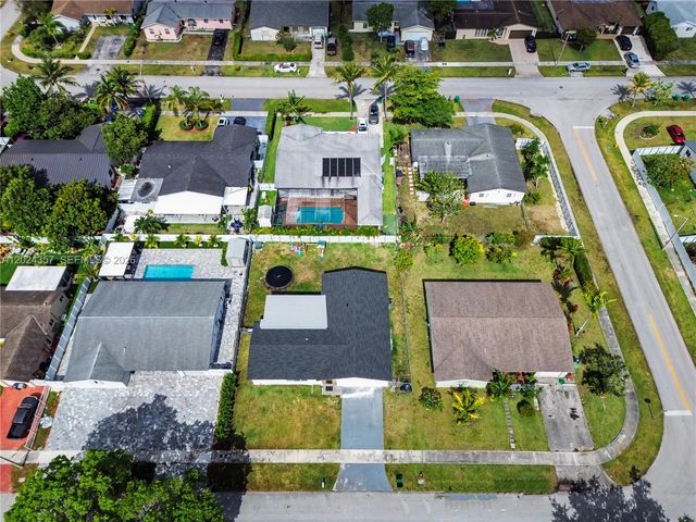 16912 SW 107th Pl, Miami, FL 33157