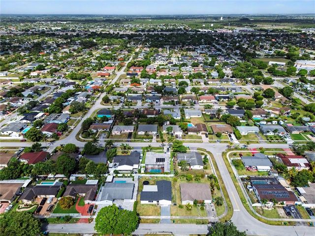 16912 SW 107th Pl, Miami, FL 33157