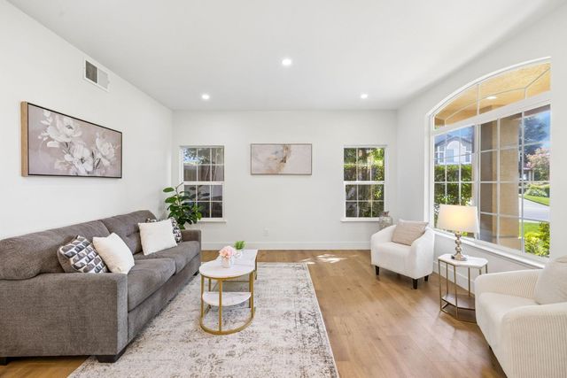 5400 Spencer Ln, Roseville, CA 95746