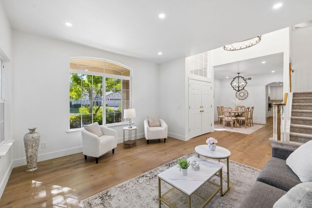 5400 Spencer Ln, Roseville, CA 95746
