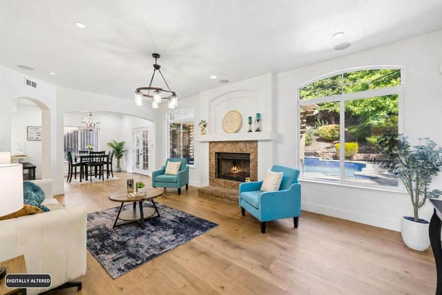 5400 Spencer Ln, Roseville, CA 95746