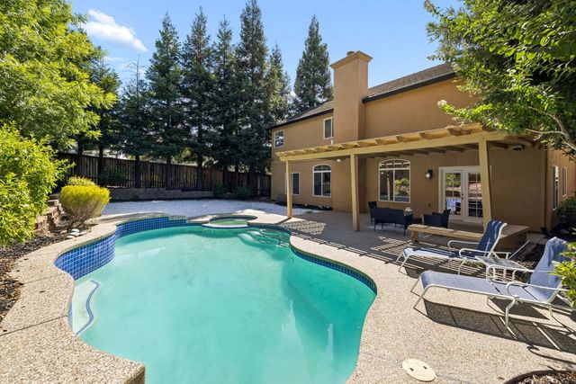 5400 Spencer Ln, Roseville, CA 95746