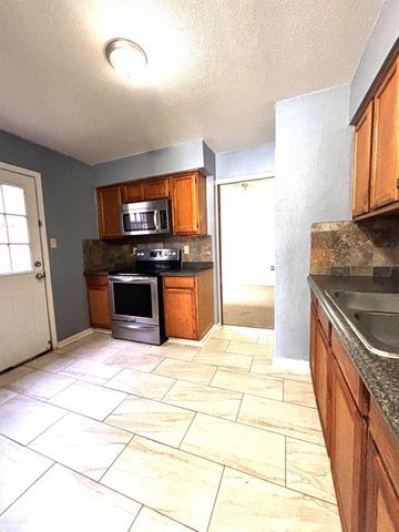 412 Bowie Street, Brazoria, TX 77486