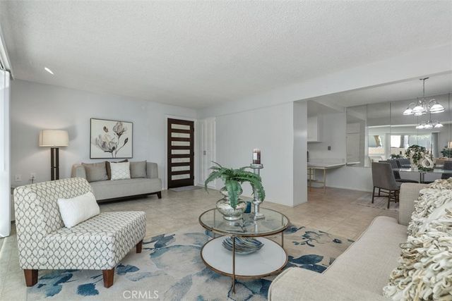 637 Avenida Sevilla C, Laguna Woods, CA 92637
