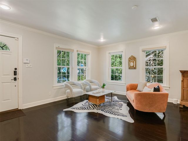 1804 Polo RD, Austin, TX 78703