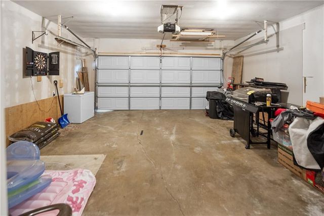 3723 Lake Trenton Drive, Trenton, MO 64683