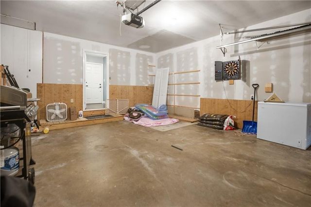 3723 Lake Trenton Drive, Trenton, MO 64683