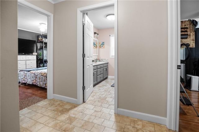 3723 Lake Trenton Drive, Trenton, MO 64683