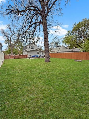 711 1st Ave SE, Minot, ND 58701
