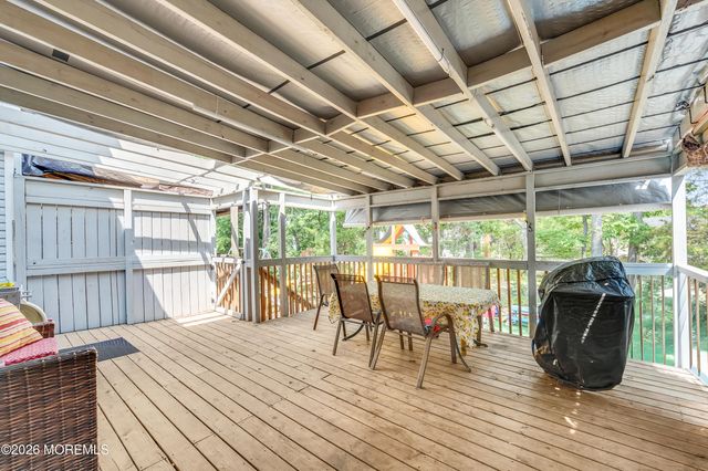 131 Forest Park Circle, Lakewood, NJ 08701