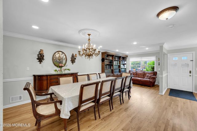 131 Forest Park Circle, Lakewood, NJ 08701