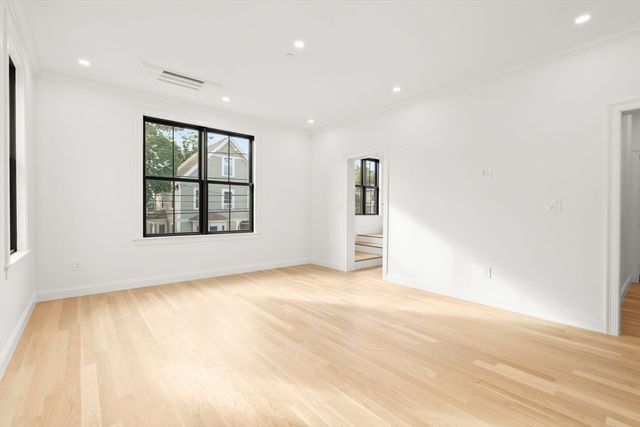 27 Shepard St 2, Boston, MA 02135