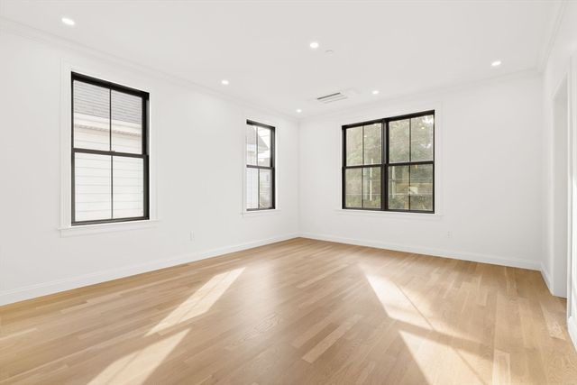 27 Shepard St 2, Boston, MA 02135