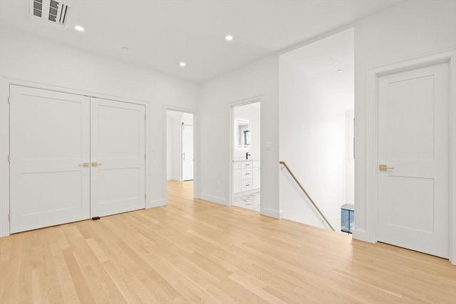 27 Shepard St 2, Boston, MA 02135