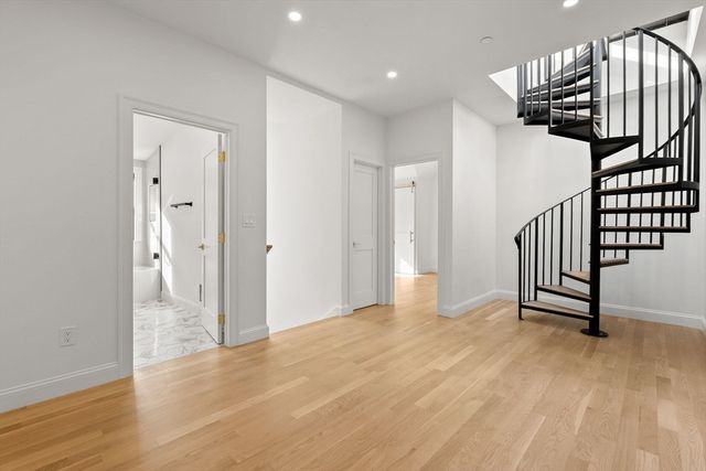 27 Shepard St 2, Boston, MA 02135