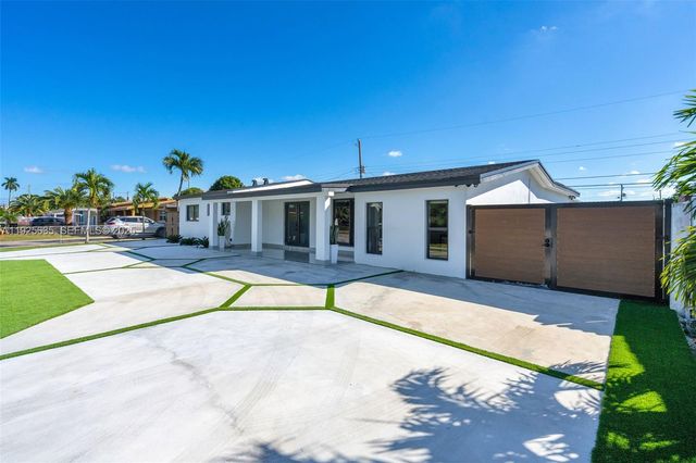 864 W 69th Pl, Hialeah, FL 33014